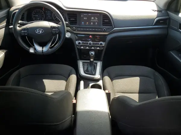 KMHD84LF3LU061143 2020 HYUNDAI ELANTRA - Image 8