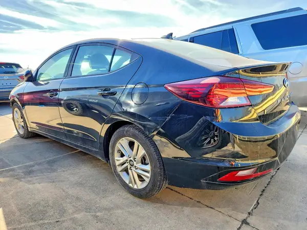 KMHD84LF3LU070411 2020 HYUNDAI ELANTRA - Image 2