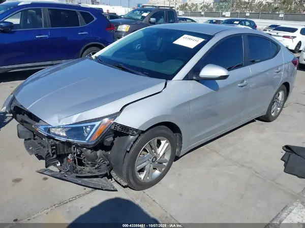 KMHD84LF3LU077228 2020 HYUNDAI ELANTRA - Image 2