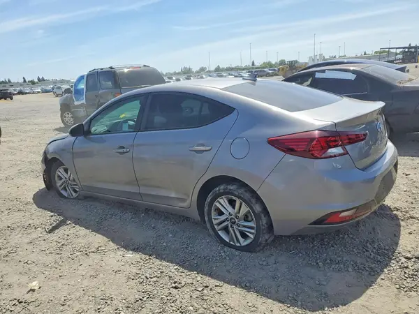 KMHD84LF3LU106825 2020 HYUNDAI ELANTRA - Image 2