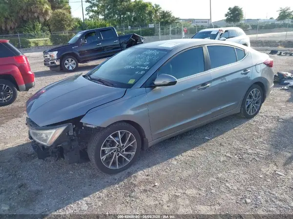 KMHD84LF3LU884543 2020 HYUNDAI ELANTRA - Image 2