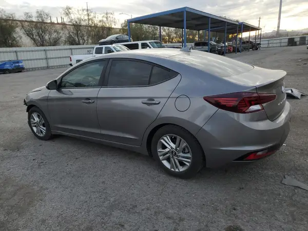 KMHD84LF3LU903642 2020 HYUNDAI ELANTRA - Image 2