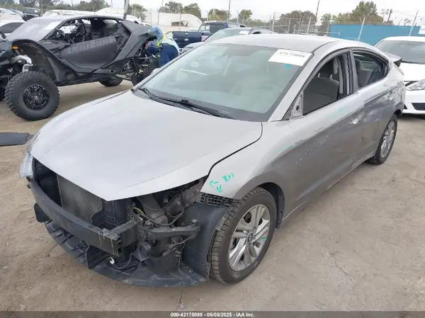 KMHD84LF3LU903902 2020 HYUNDAI ELANTRA - Image 2