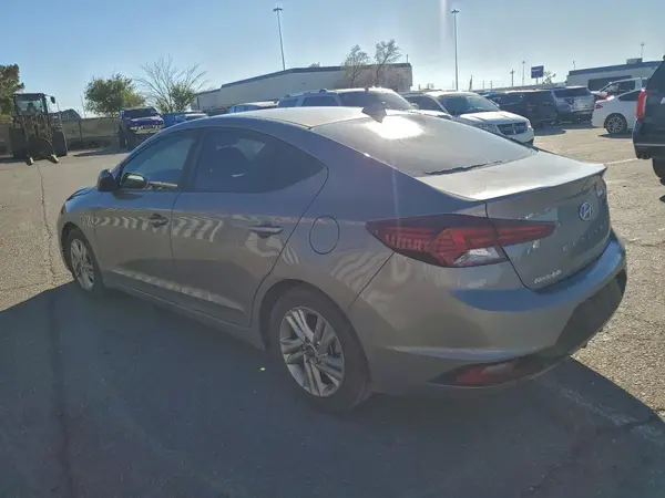 KMHD84LF3LU918626 2020 HYUNDAI ELANTRA - Image 2