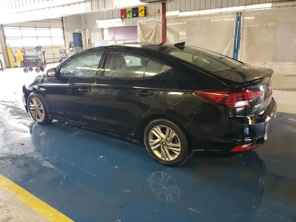 KMHD84LF3LU940755 2020 HYUNDAI ELANTRA - Image 2