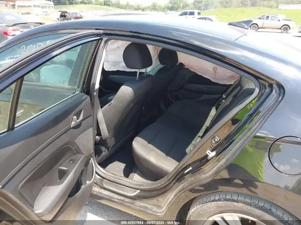 KMHD84LF3LU944126 2020 HYUNDAI ELANTRA - Image 8