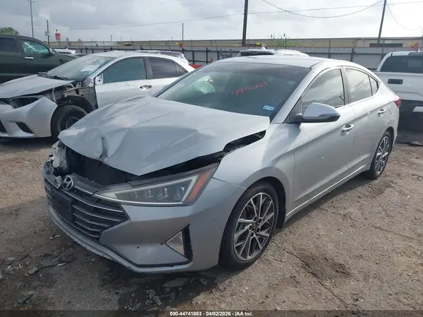 KMHD84LF3LU960813 2020 HYUNDAI ELANTRA - Image 2