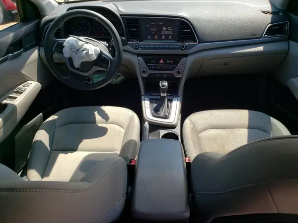 KMHD84LF4HU061367 2017 HYUNDAI ELANTRA - Image 8