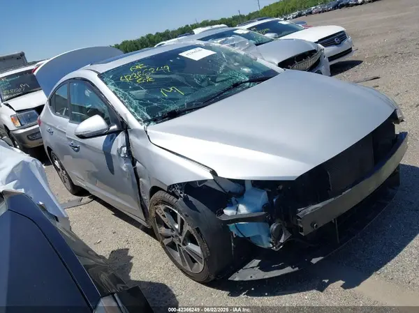 KMHD84LF4HU062020 2017 HYUNDAI ELANTRA - Image 1