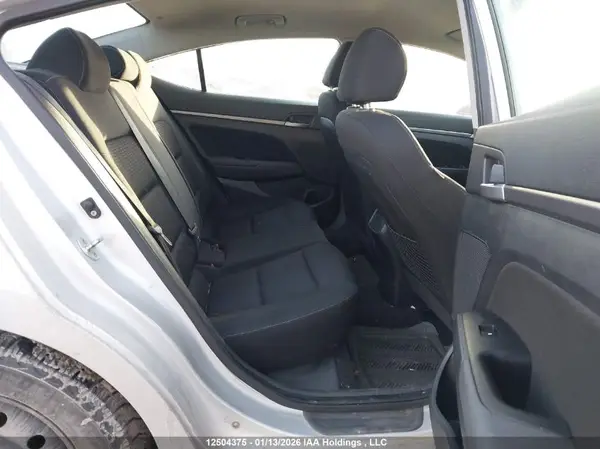 KMHD84LF4HU100801 2017 HYUNDAI ELANTRA - Image 8