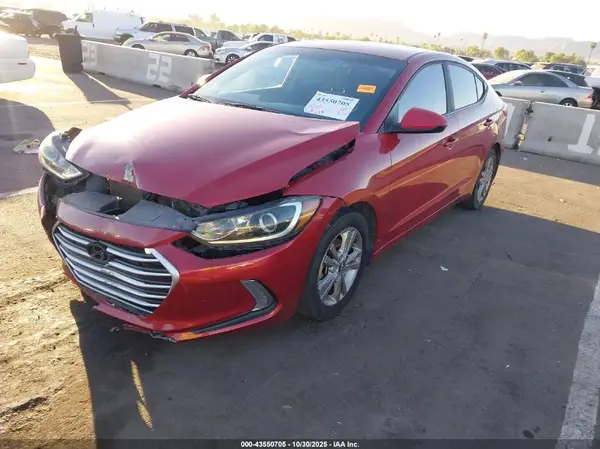 KMHD84LF4HU106775 2017 HYUNDAI ELANTRA - Image 2