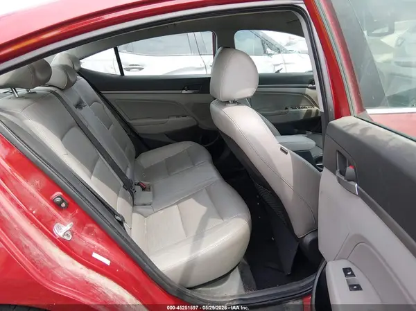 KMHD84LF4HU116738 2017 HYUNDAI ELANTRA - Image 8