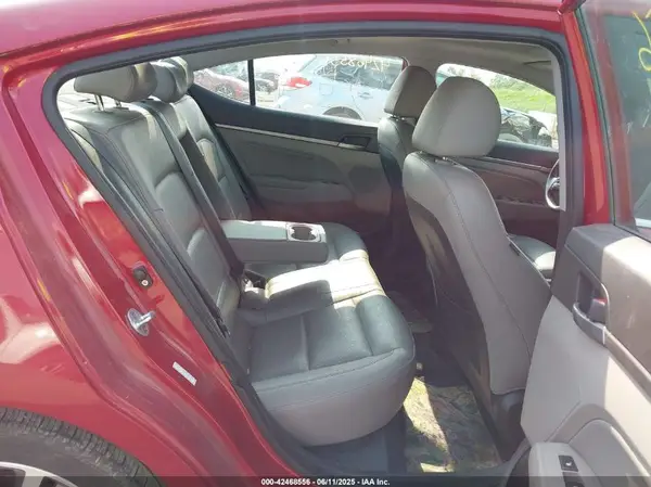 KMHD84LF4HU118411 2017 HYUNDAI ELANTRA - Image 8