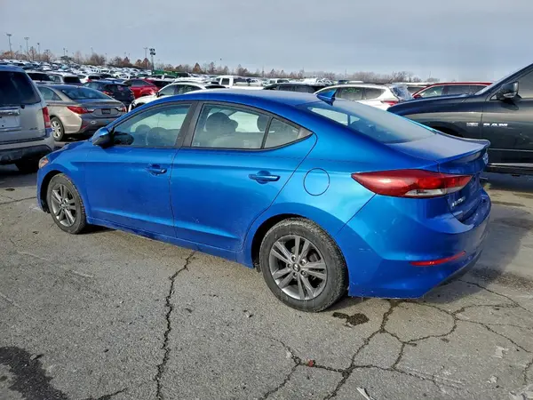 KMHD84LF4HU138139 2017 HYUNDAI ELANTRA - Image 2