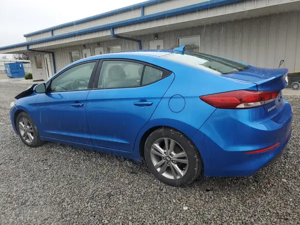KMHD84LF4HU141977 2017 HYUNDAI ELANTRA - Image 2