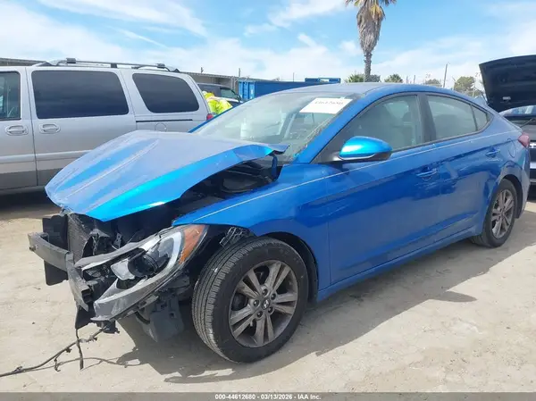KMHD84LF4HU144880 2017 HYUNDAI ELANTRA - Image 2