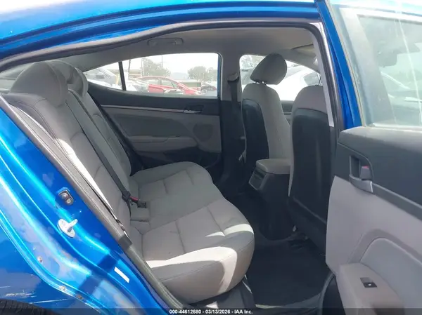 KMHD84LF4HU144880 2017 HYUNDAI ELANTRA - Image 8