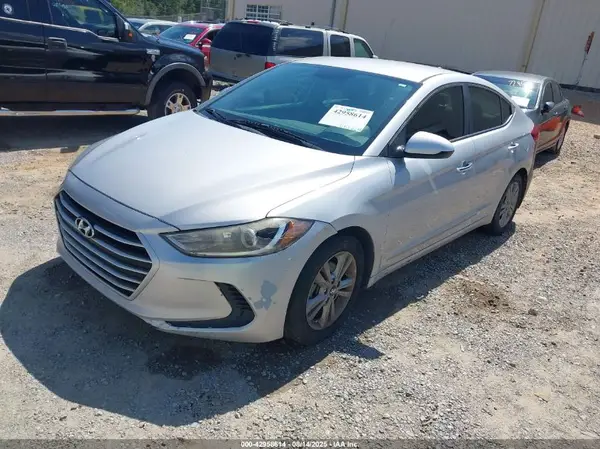 KMHD84LF4HU161694 2017 HYUNDAI ELANTRA - Image 2
