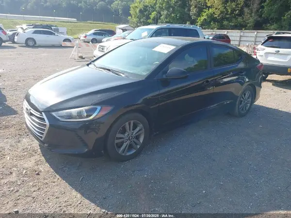 KMHD84LF4HU161744 2017 HYUNDAI ELANTRA - Image 2