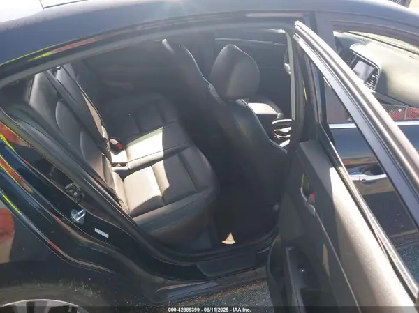 KMHD84LF4HU164188 2017 HYUNDAI ELANTRA - Image 8