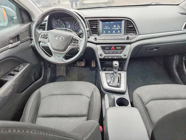 KMHD84LF4HU167088 2017 HYUNDAI ELANTRA - Image 8