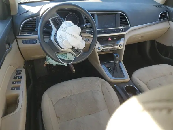 KMHD84LF4HU207685 2017 HYUNDAI ELANTRA - Image 8
