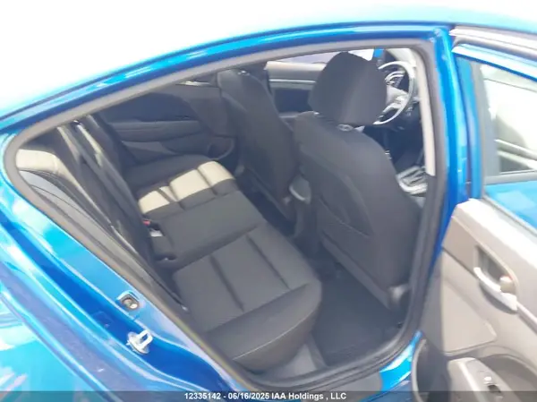 KMHD84LF4HU209985 2017 HYUNDAI ELANTRA - Image 8