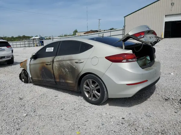 KMHD84LF4HU210330 2017 HYUNDAI ELANTRA - Image 2