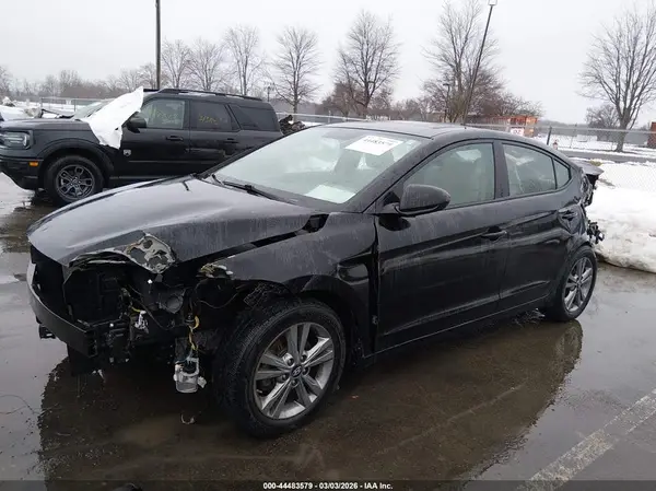 KMHD84LF4HU237379 2017 HYUNDAI ELANTRA - Image 2