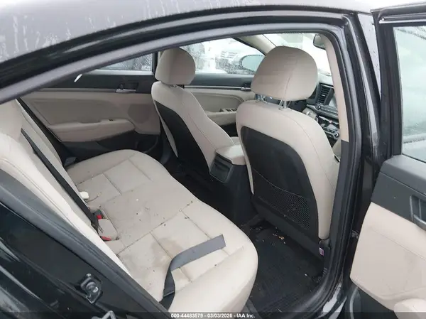 KMHD84LF4HU237379 2017 HYUNDAI ELANTRA - Image 8