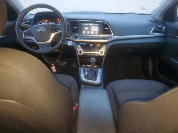 KMHD84LF4HU243103 2017 HYUNDAI ELANTRA - Image 8