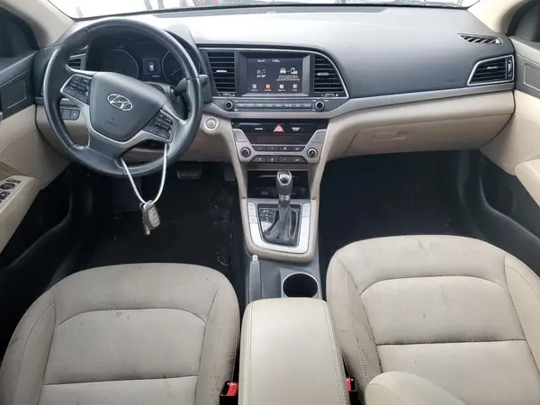 KMHD84LF4HU250049 2017 HYUNDAI ELANTRA - Image 8
