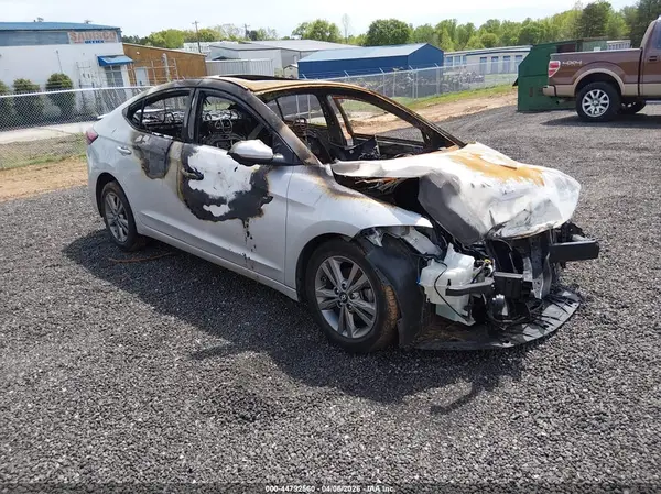 KMHD84LF4HU252366 2017 HYUNDAI ELANTRA - Image 1