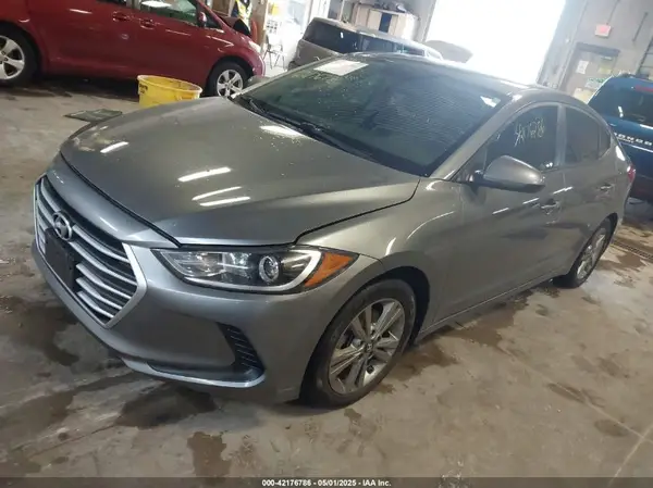 KMHD84LF4HU262640 2017 HYUNDAI ELANTRA - Image 2