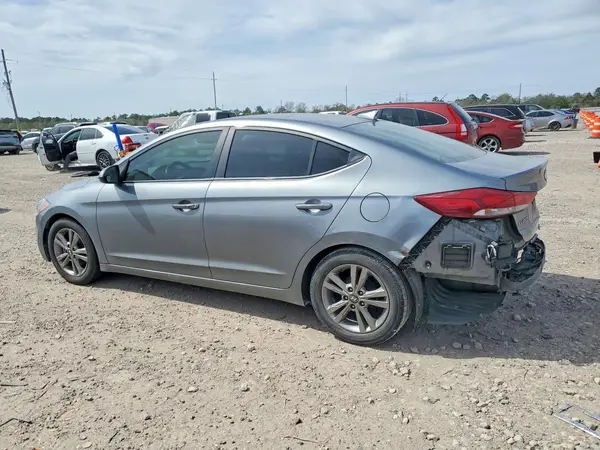 KMHD84LF4HU275727 2017 HYUNDAI ELANTRA - Image 2