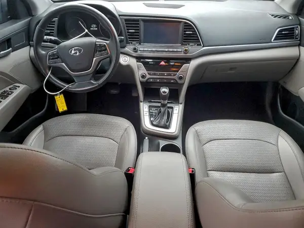 KMHD84LF4HU307401 2017 HYUNDAI ELANTRA - Image 8