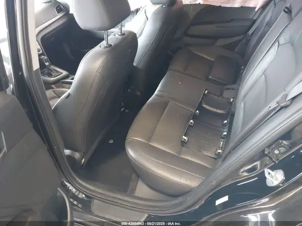 KMHD84LF4HU312923 2017 HYUNDAI ELANTRA - Image 8