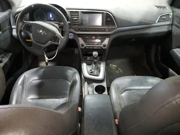 KMHD84LF4HU327888 2017 HYUNDAI ELANTRA - Image 8