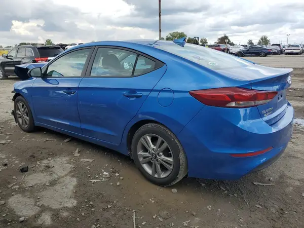 KMHD84LF4HU354122 2017 HYUNDAI ELANTRA - Image 2