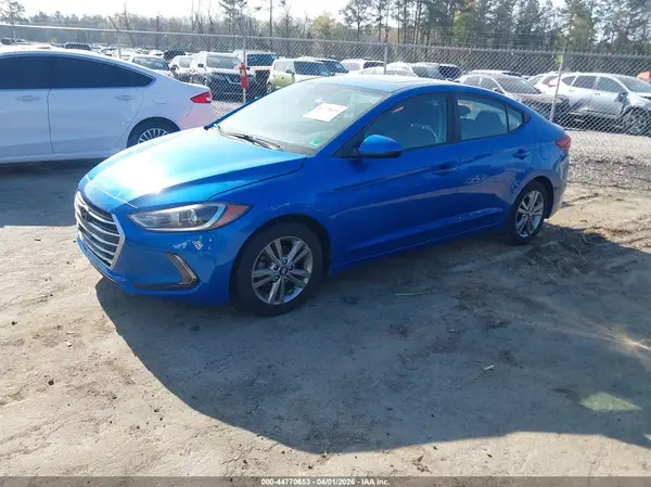 KMHD84LF4HU369705 2017 HYUNDAI ELANTRA - Image 2