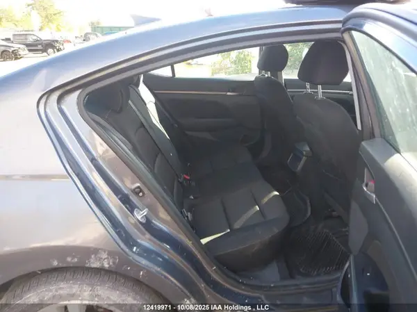 KMHD84LF4HU374614 2017 HYUNDAI ELANTRA - Image 8