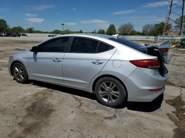 KMHD84LF4HU381224 2017 HYUNDAI ELANTRA - Image 2