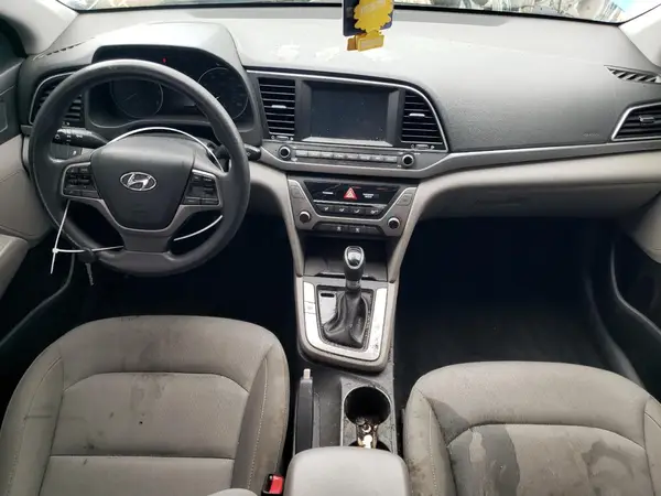 KMHD84LF4HU384026 2017 HYUNDAI ELANTRA - Image 8
