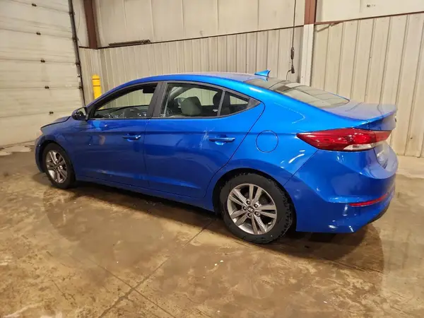 KMHD84LF4HU384222 2017 HYUNDAI ELANTRA - Image 2