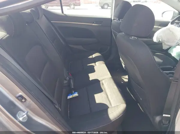 KMHD84LF4HU398539 2017 HYUNDAI ELANTRA - Image 8