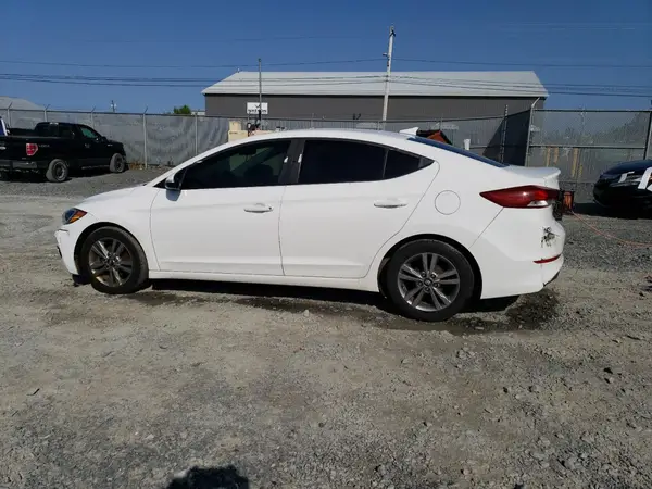 KMHD84LF4HU401004 2017 HYUNDAI ELANTRA - Image 2