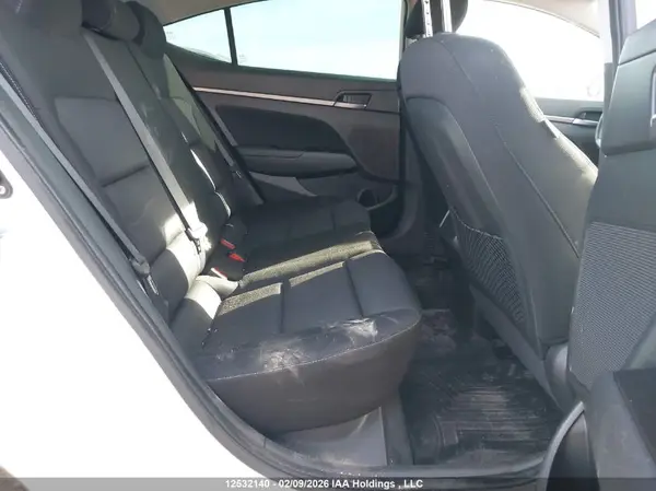 KMHD84LF4HU419941 2017 HYUNDAI ELANTRA - Image 8