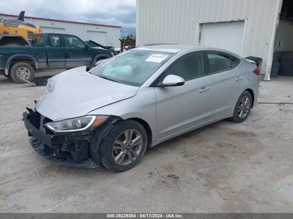KMHD84LF4HU427067 2017 HYUNDAI ELANTRA - Image 2