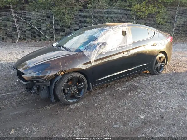 KMHD84LF4JU445509 2018 HYUNDAI ELANTRA - Image 2