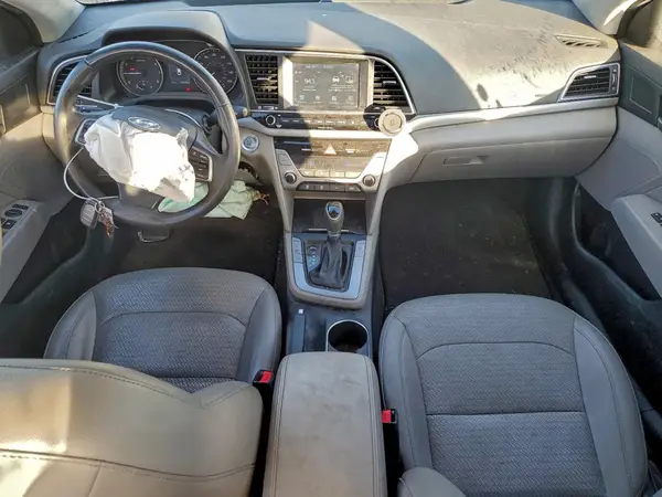 KMHD84LF4JU448958 2018 HYUNDAI ELANTRA - Image 8
